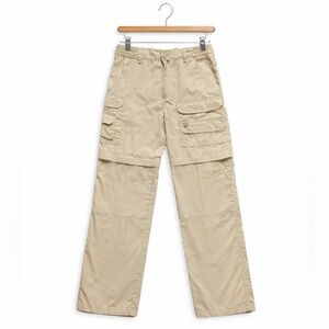Point Zero Women’s Convertible Cargo Pants/Shorts Size 10. Easy zip off bottom.